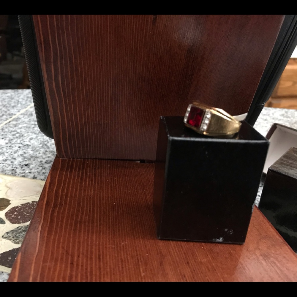Vintage Gold Seta created ruby ring - Picture 4 of 7